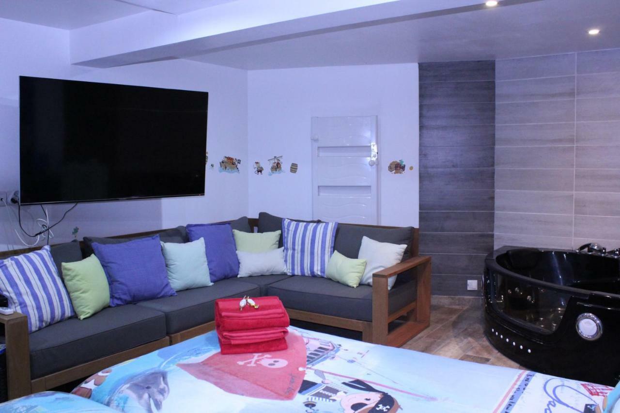 Art Deco Aparthotel